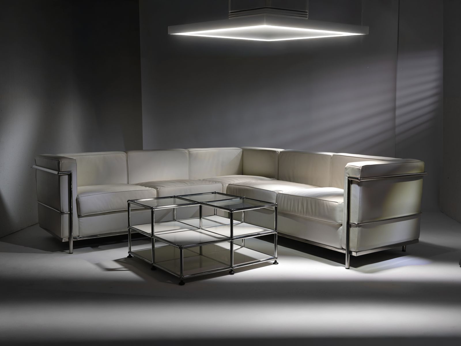 Beautiful White Leather & Chrome Tubular Steel ‘L’ Shaped Mcm Sofa In The Manner Of Le Corbusier, France Circa 2000 photo vintage