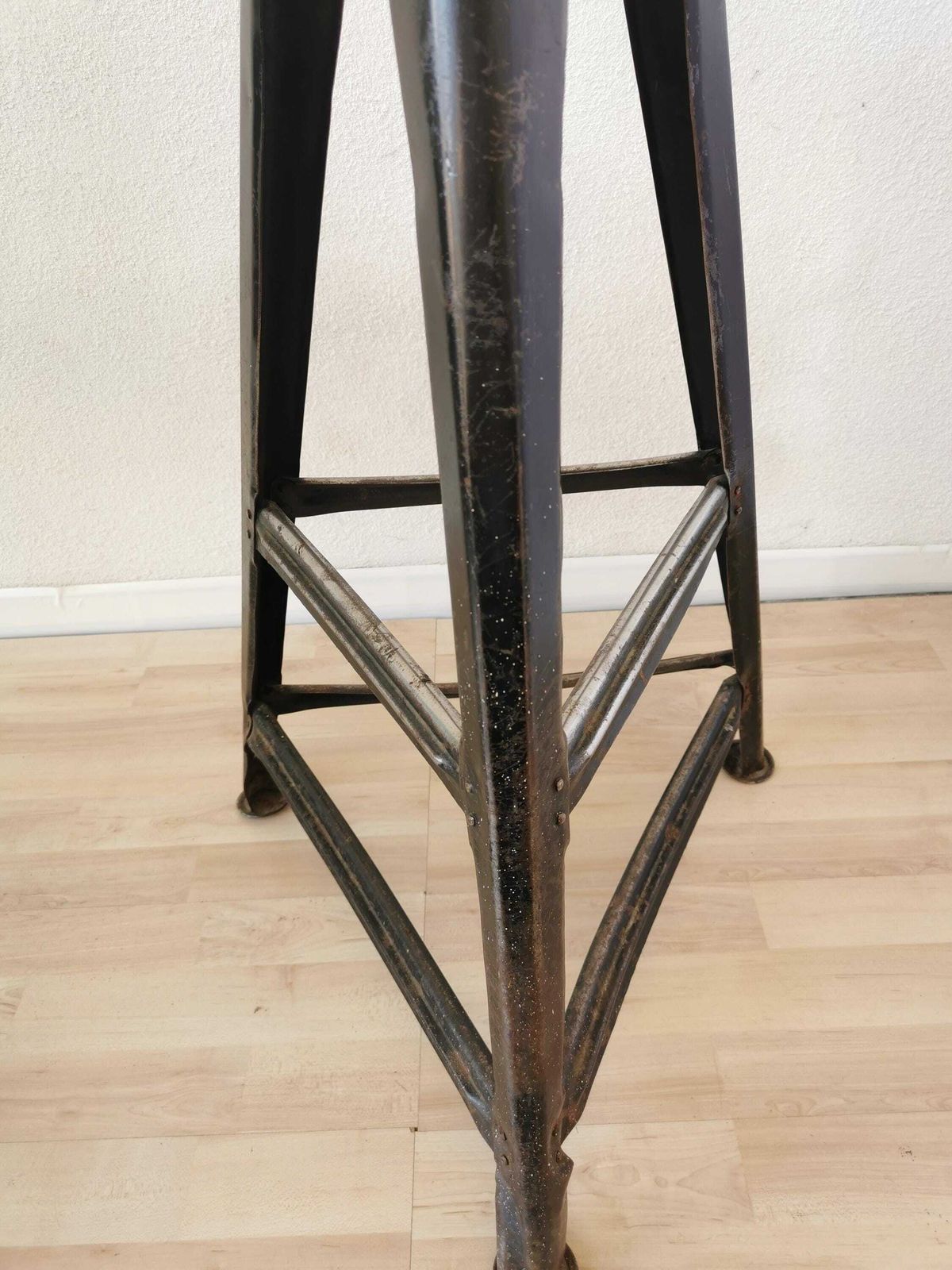 Rare Vintage Higher Rowac Era Style Industrial Bar Stool / 1970s / Metal Base And Wooden Seat / Mid Century Bistro Pub Chair / Retro German photo Furniture