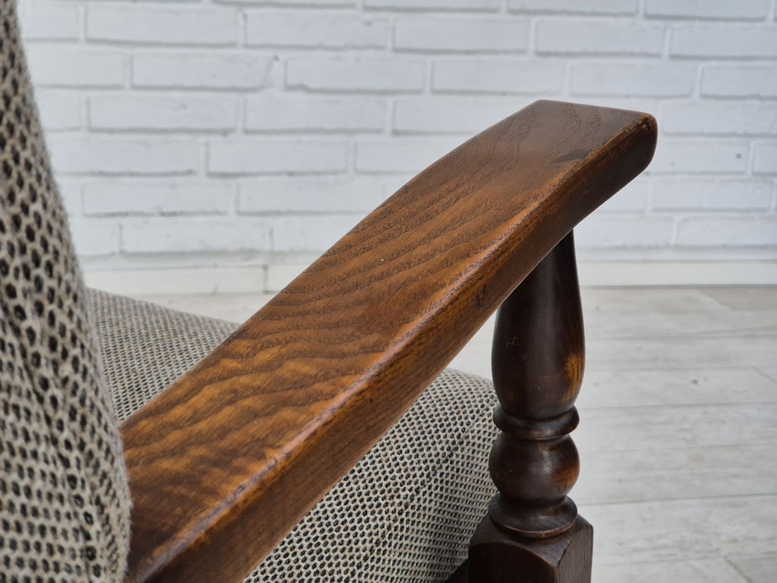 photo vinterior 1960s, Scandinavian Design, Reupholstered Armchair, Furniture Wool, Oak Wood.