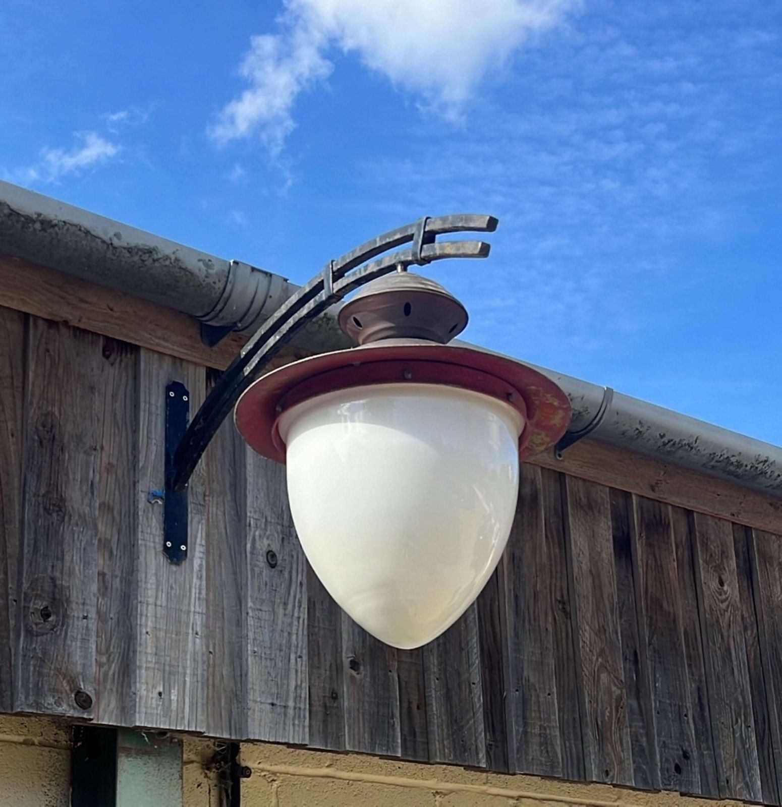 A Pair Of Stunning Large Outdoor Lamps photo buy