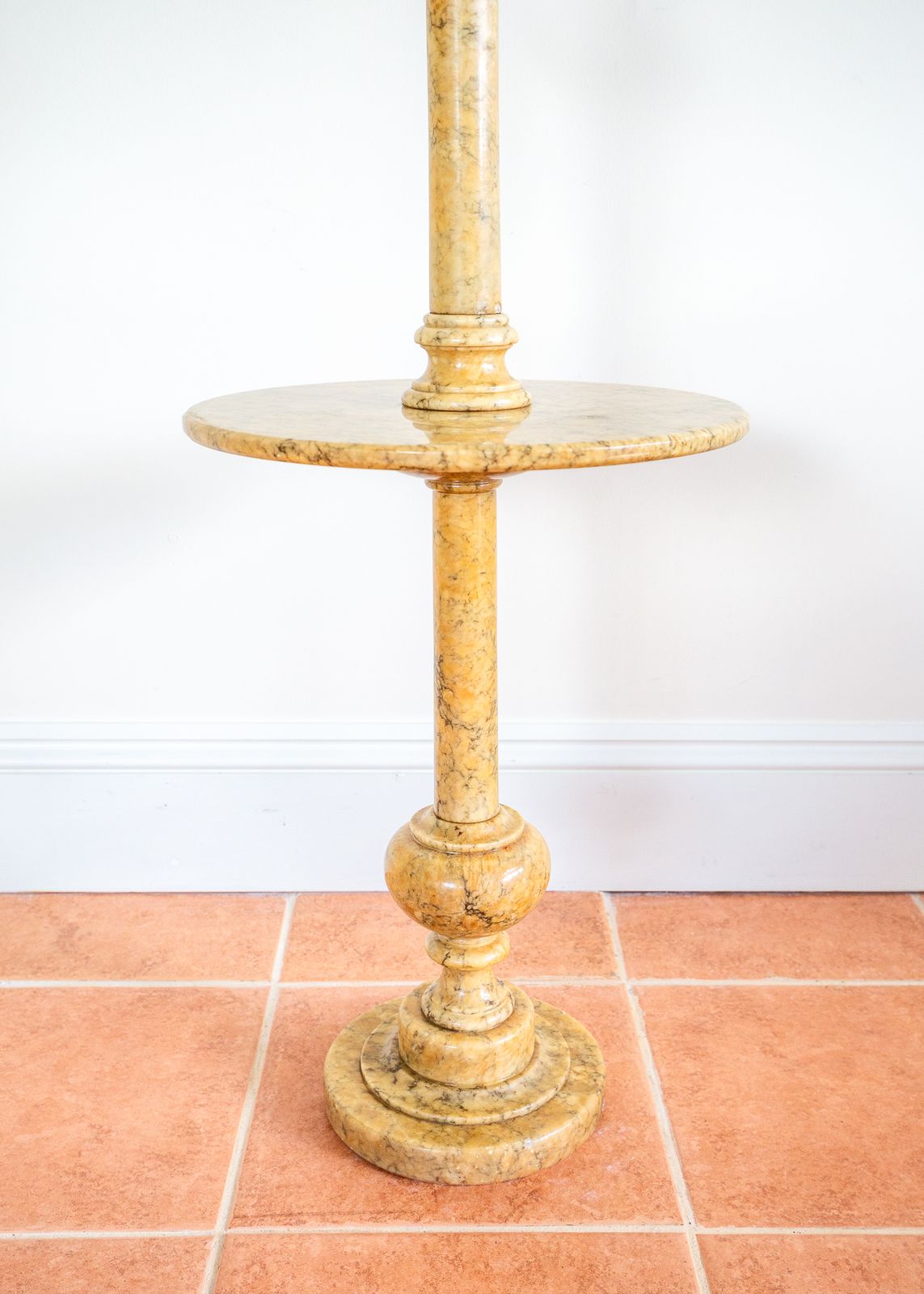 photo furniture Italian Pedestal Alabaster Lamp With Shelf Mid Century Hollywood Regency 1950s N.Eoclassical M.Arble T.Able Mcm Lake Como Riviera Villa Style
