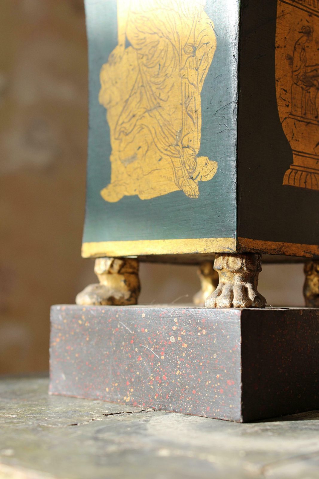 Early 19th Century Pair Of Regency Toleware Green And Gilt Vases photo Home Decor