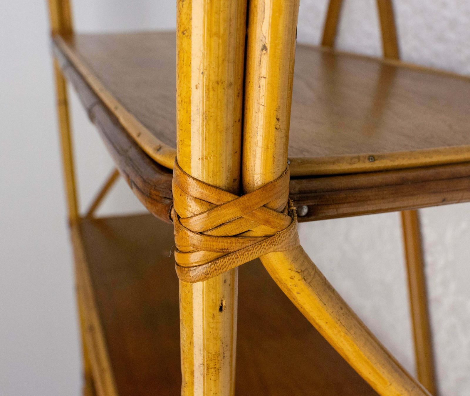 949.0 Midcentury Wicker Shelves étagère French Bookcase photo
