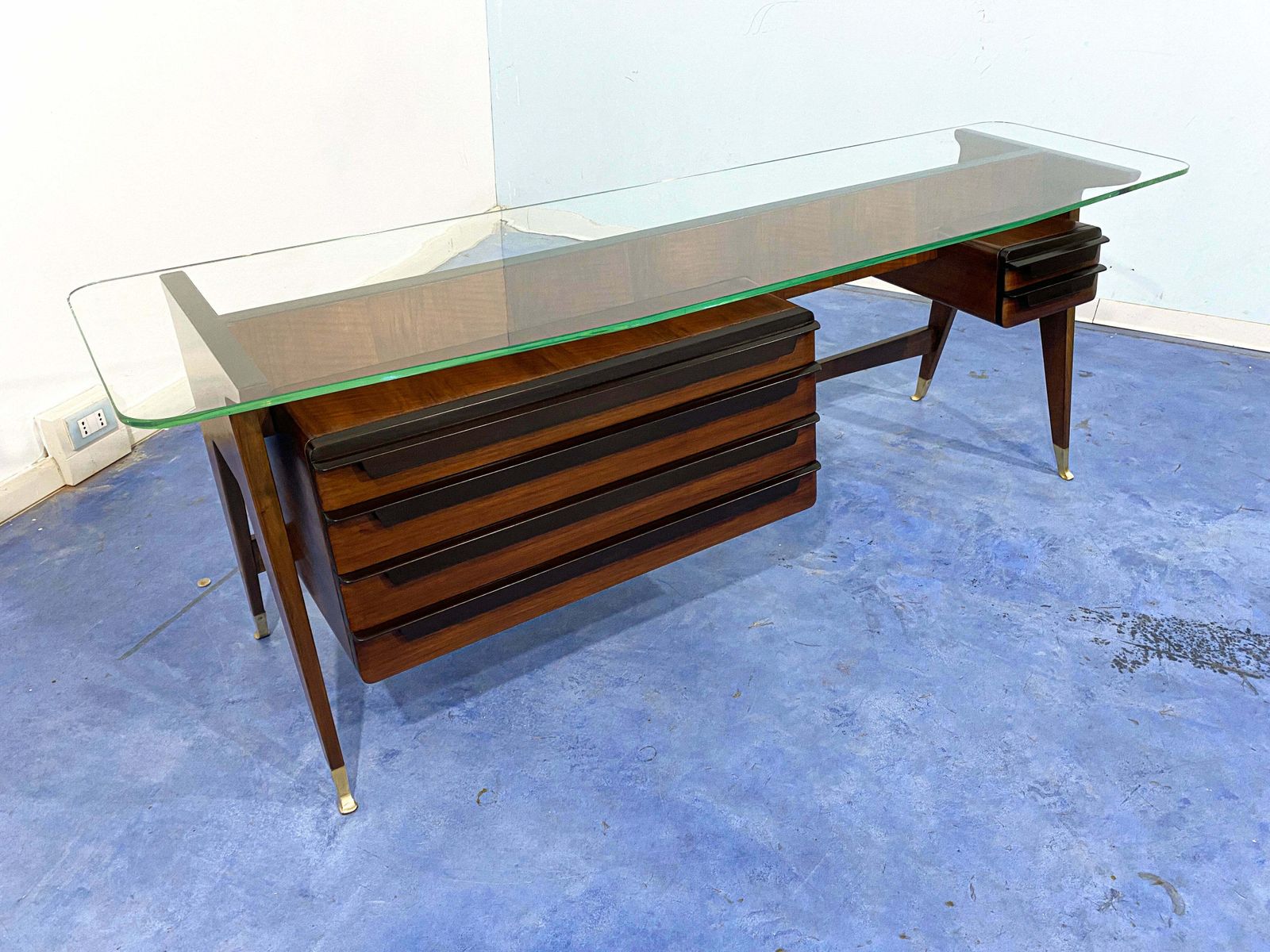 Italian Midcentury Sideboard Console Dresser Designed By Vittorio Dassi, 1950s photo furniture