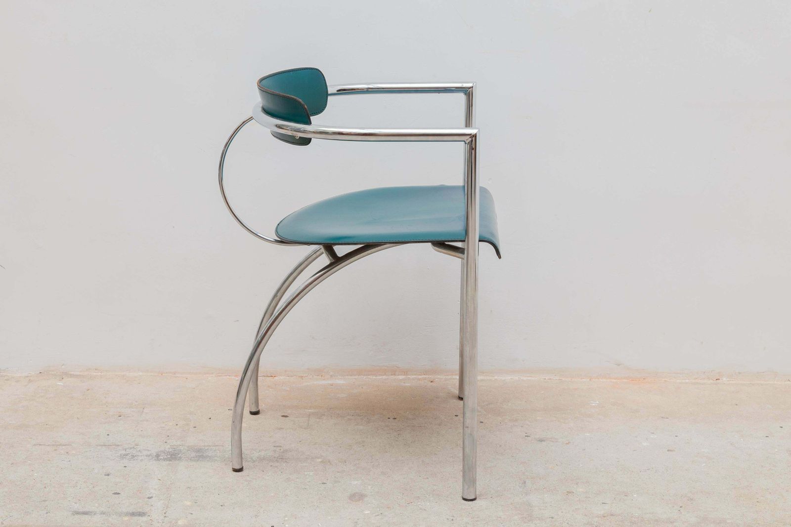 Set Of Four Arrben Chrome And Leather Dining Chairs 1970s Italy photo Furniture