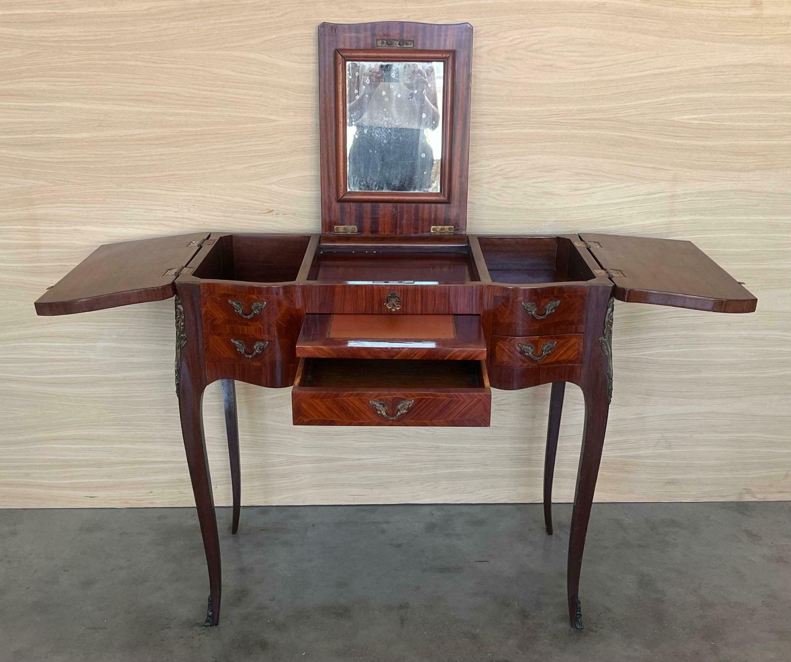 Coiffeuse de style Louis XV, XIXe siècle photo vinterior