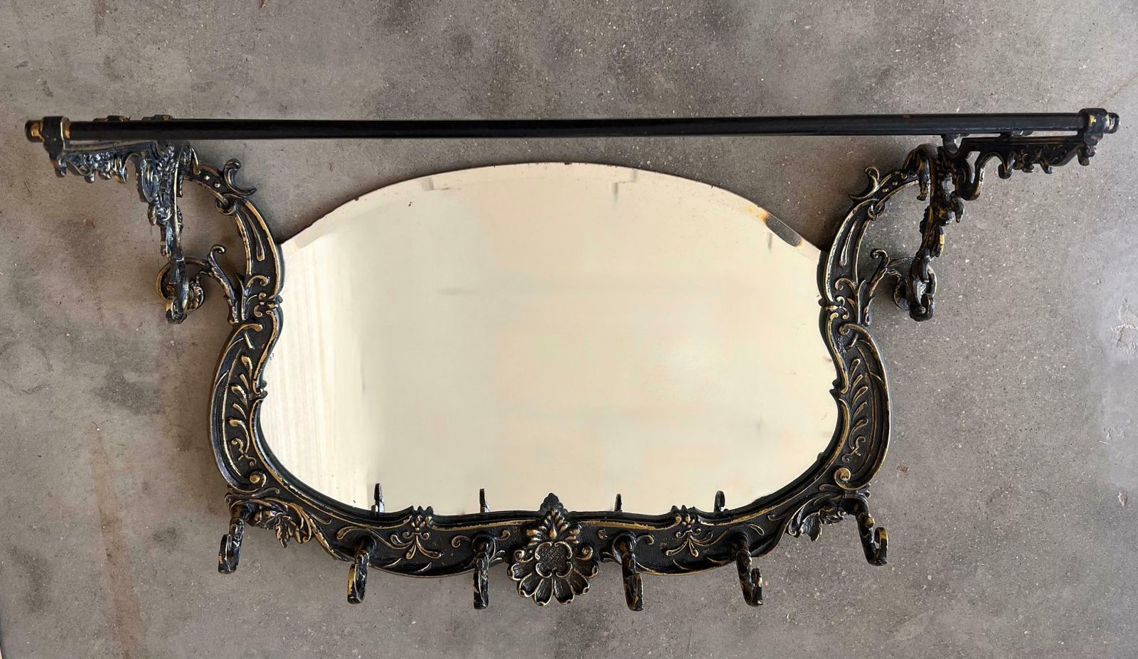 Porte-manteau mural français en bronze avec miroir, XIXe siècle photo furniture