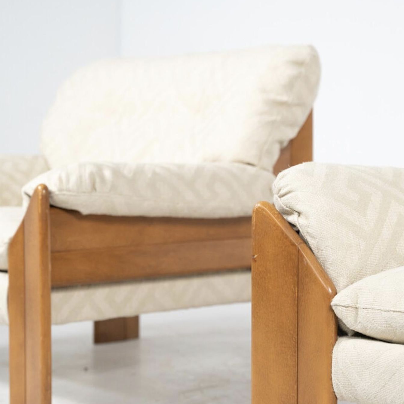 Pair Of Mid Century Modern Armchairs By Sapporo For Mobil Girgi photo vintage
