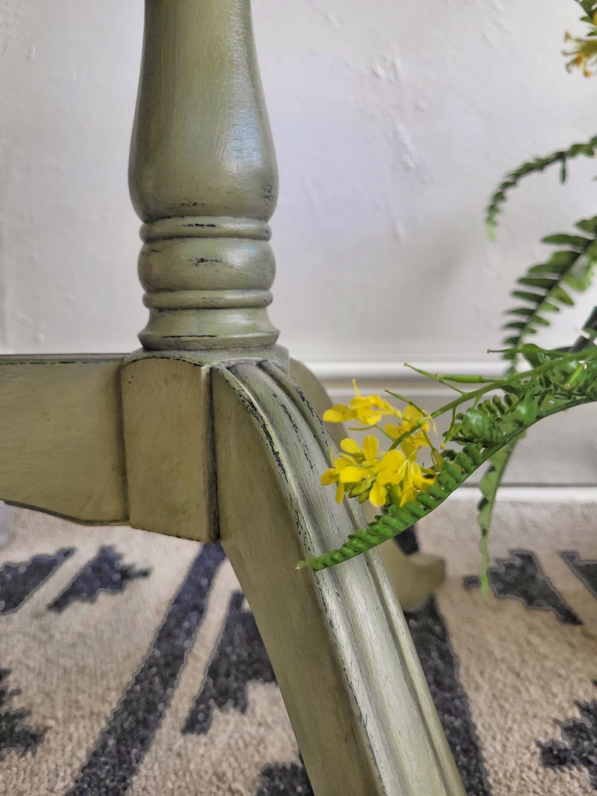 Coffee Table  Green  Handpainted   Country   Farmhouse   Botanical   Occasional Table   Side Table  Fern Print photo vinterior