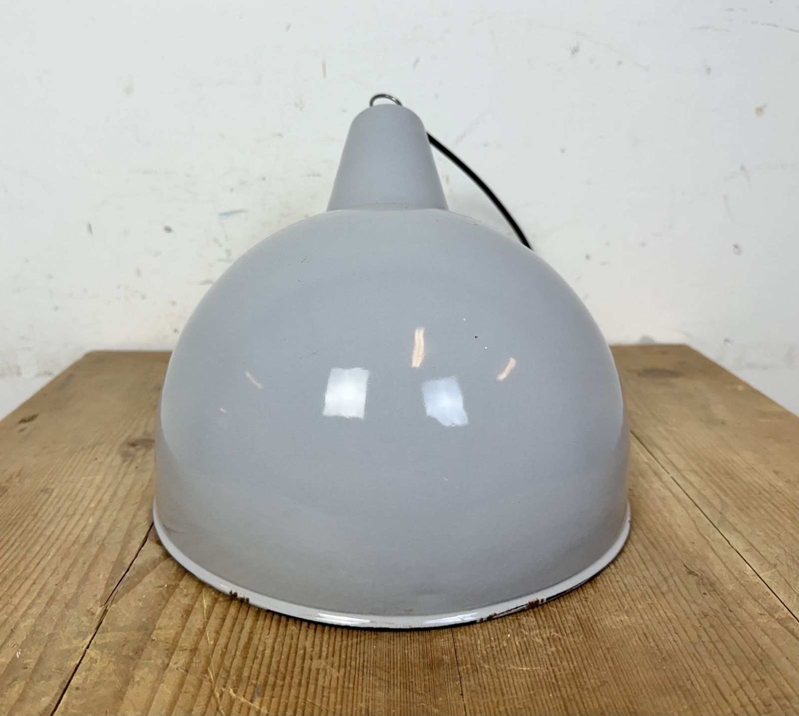photo vinterior Industrial Grey Enamel Factory Pendant Lamp, 1960s, 2x