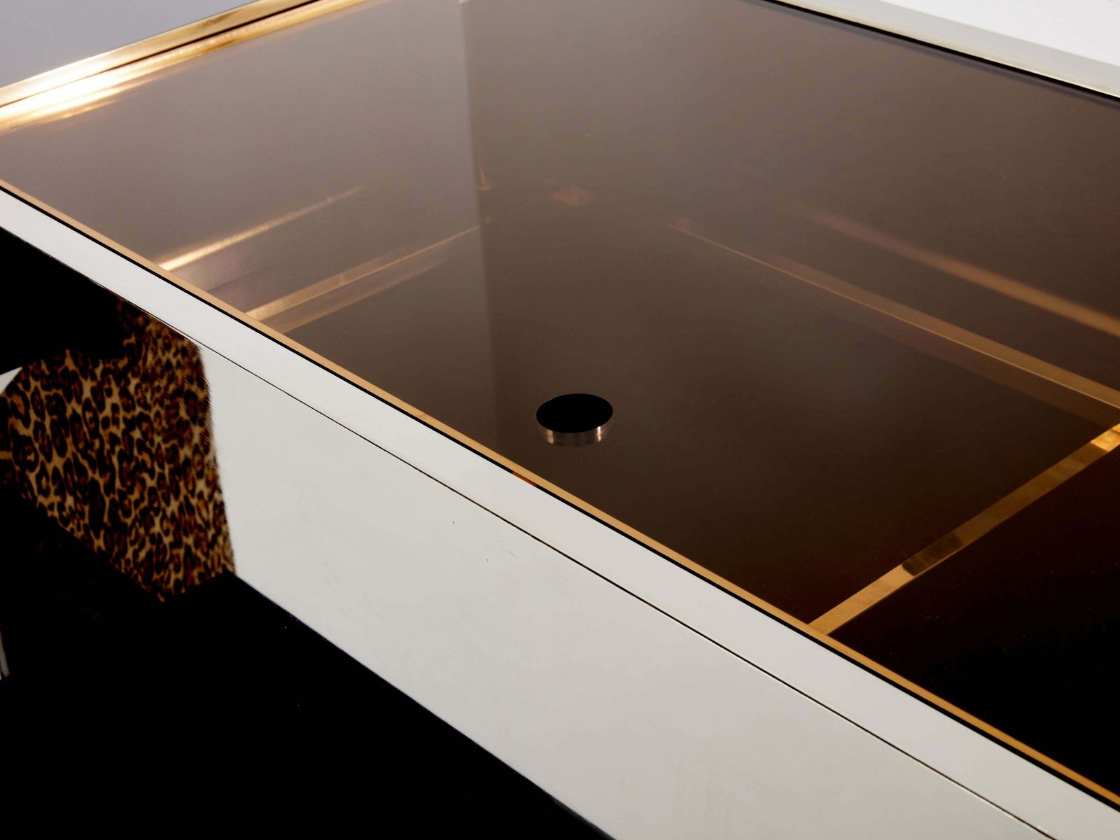 Mobilier Buffet bar Michel Pigneres en laiton et miroir léopard, 1969 photo