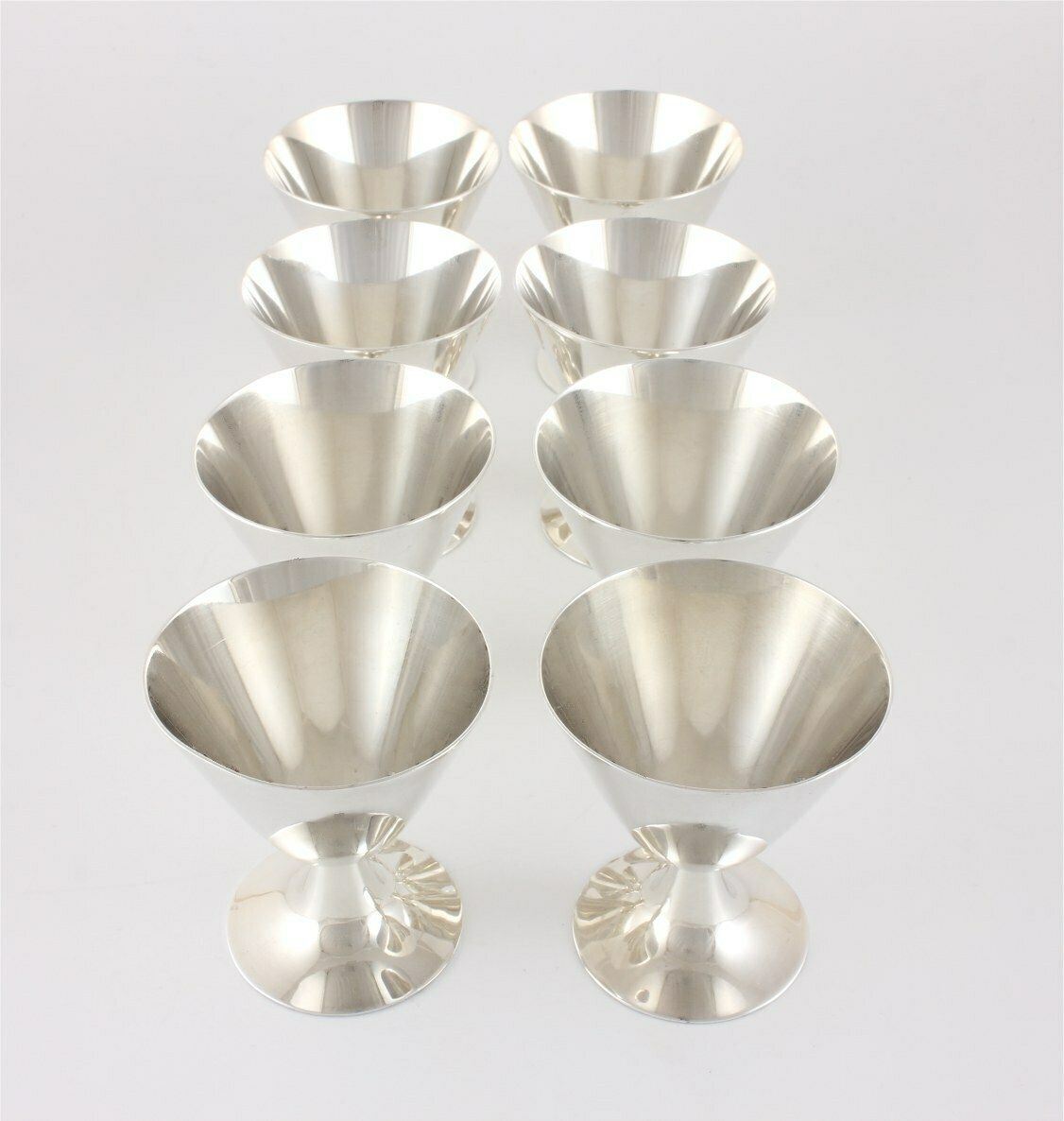 Christofle Silver Plate Art Deco Cocktail Shaker & 8 Goblet Glasses Set. photo 1050.0