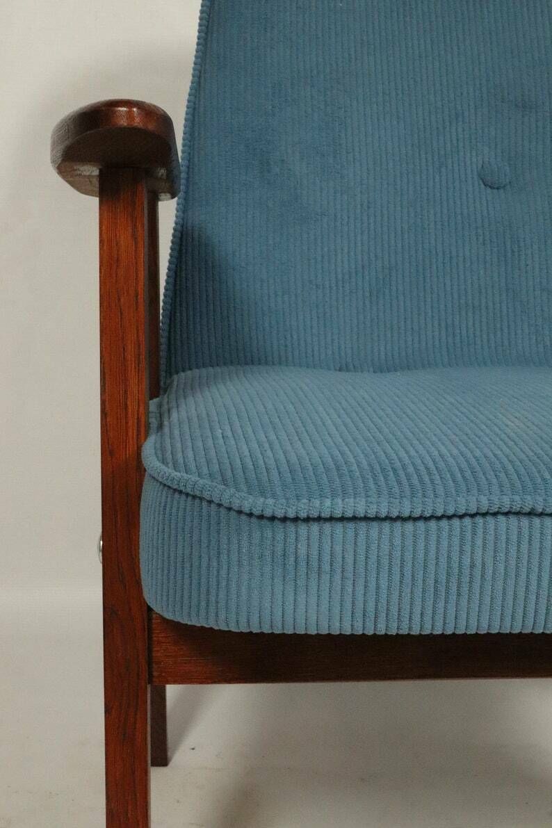 photo for sale Mid Century Fauteuil Marineblauw Corduroy Fluweel Bekleding Lounge Chair, Jaren 1960