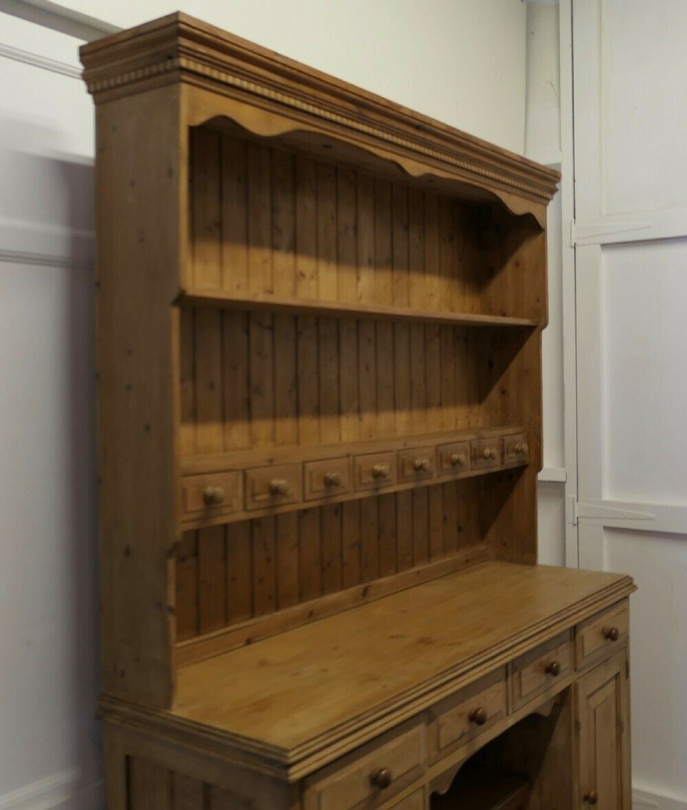 Genuine Farmhouse Country Kitchen Pine Dresser photo 1740.0