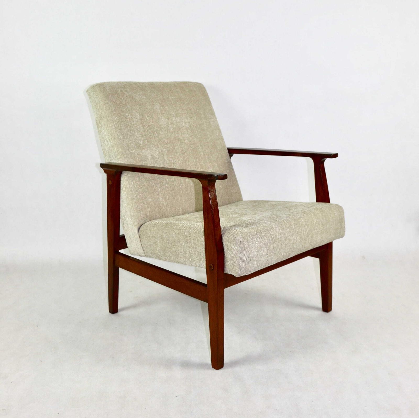 Classic Armchair Like Lis Vintage 70s Beige photo Furniture