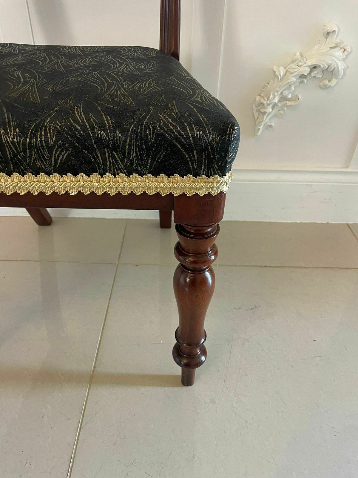 5795.0 Antique 19th Century Set Of 10 Quality Mahogany Dining Chairs photo