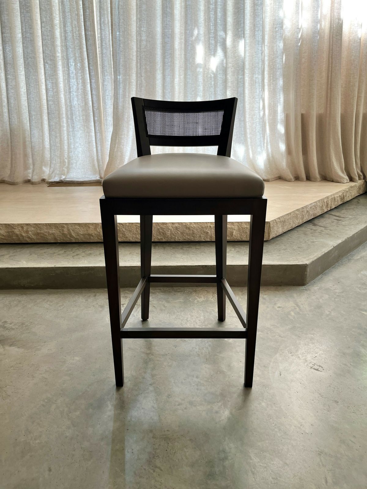 Promemoria Caffe Stools (X2) In Beechwood & Tortora Leather (Handmade In Italy) photo Furniture