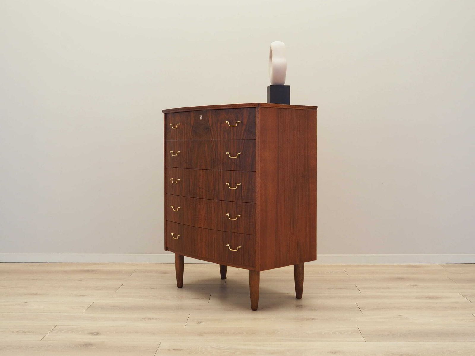 Ladekast Met Walnootfineer, Deens Design, Jaren 1970, Productie: Denemarken photo for sale