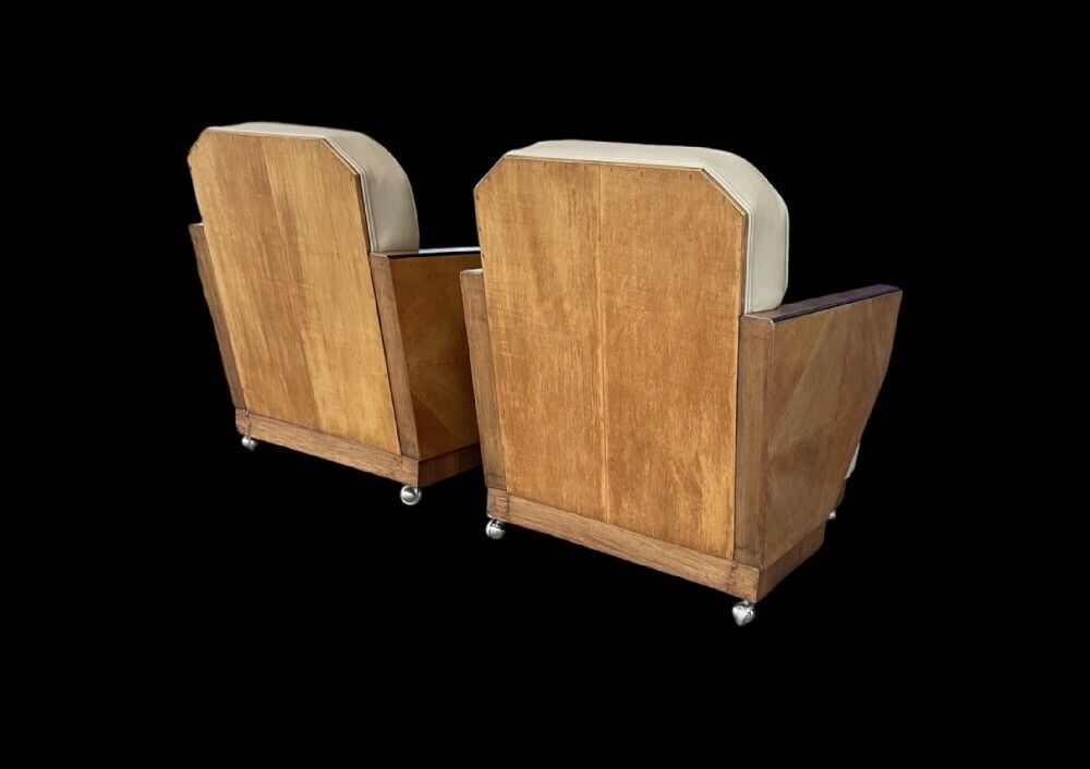 photo furniture A Superb Pair Of Art Deco Armchairs