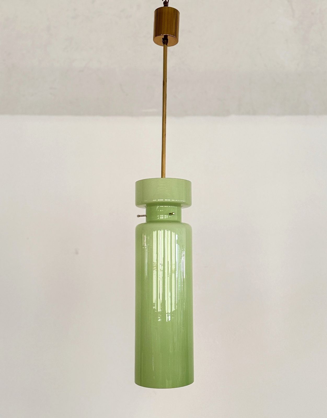 Italian Murano Glass Pendant Light In Kiwi Green By Vistosi, 1980s photo vinterior
