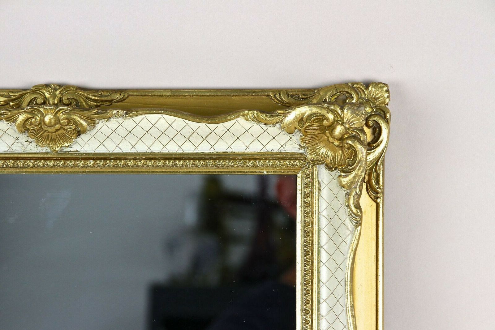 Gilt/ White Venetian Rococo Style Wall Mirror, Mid Century   It Ca. 1950 photo 685.0