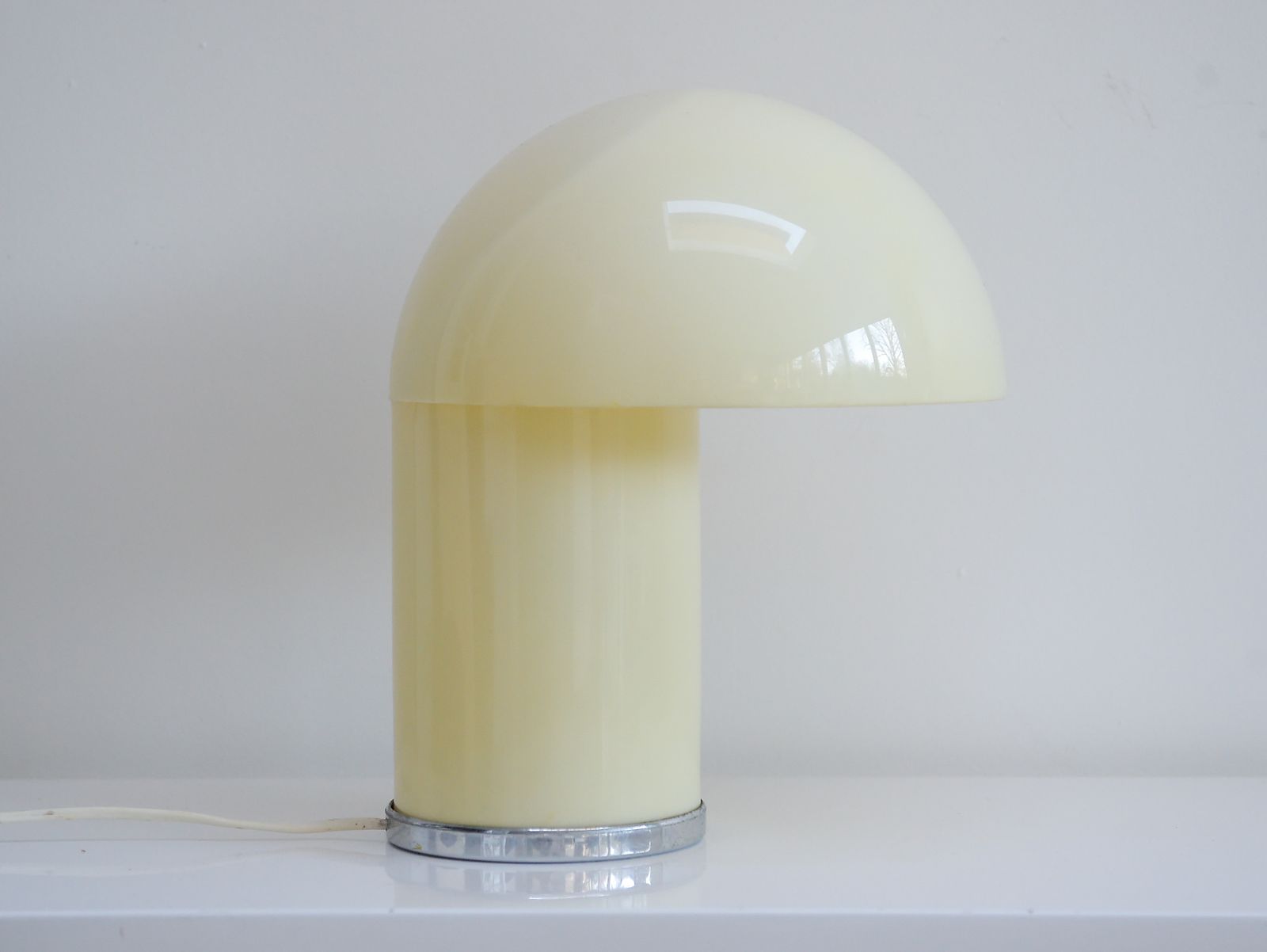 photo furniture Rare Leila Table Lamp Designed By Verner Panton And Marcello Siard For Collezioni Longato Padova, Italy.