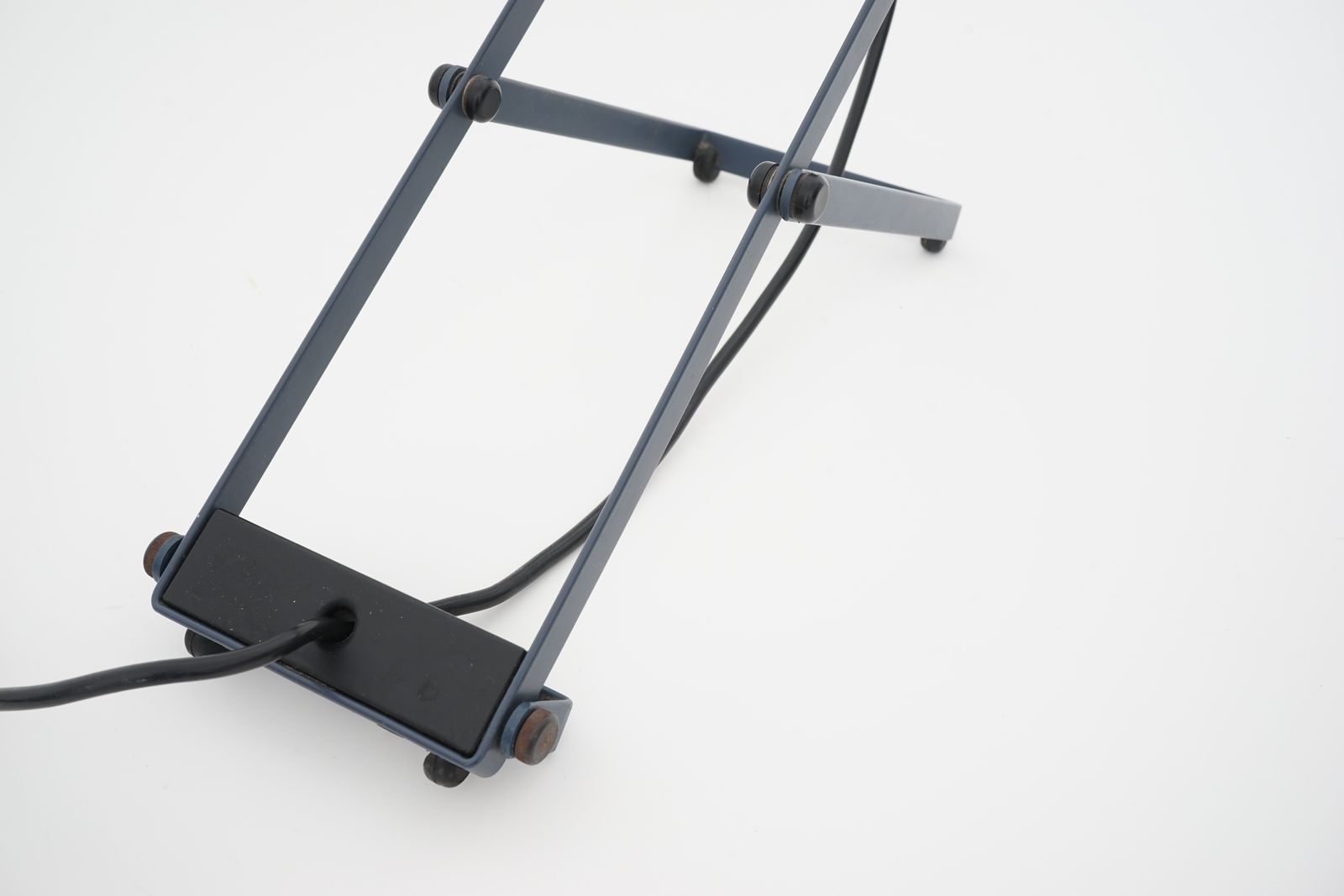 photo vinterior Sintesi Desk Lamp Designed By Ernesto Gismondi In The 1970's