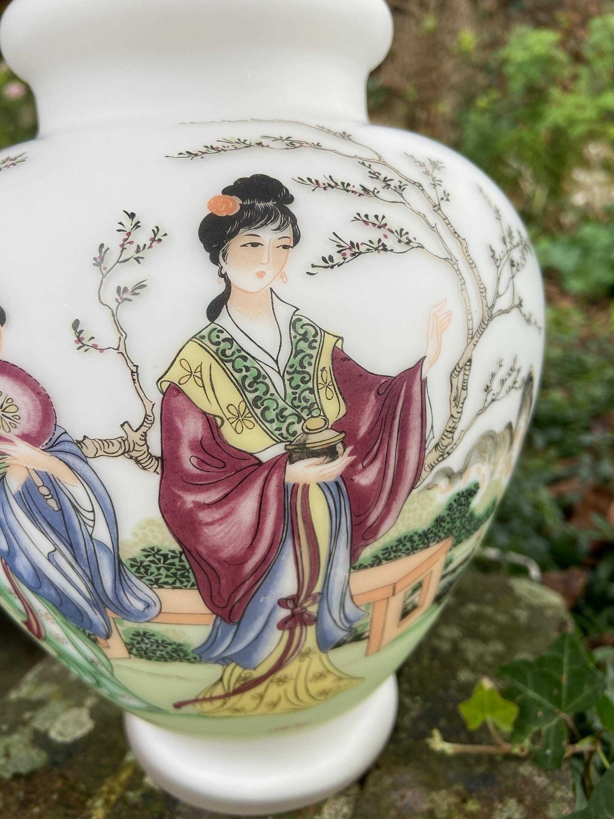 Simply Stunning Early Mid Century Italian Table Lamp Depicting Geishas And Japanese Scene   Working Table Lamp photo buy