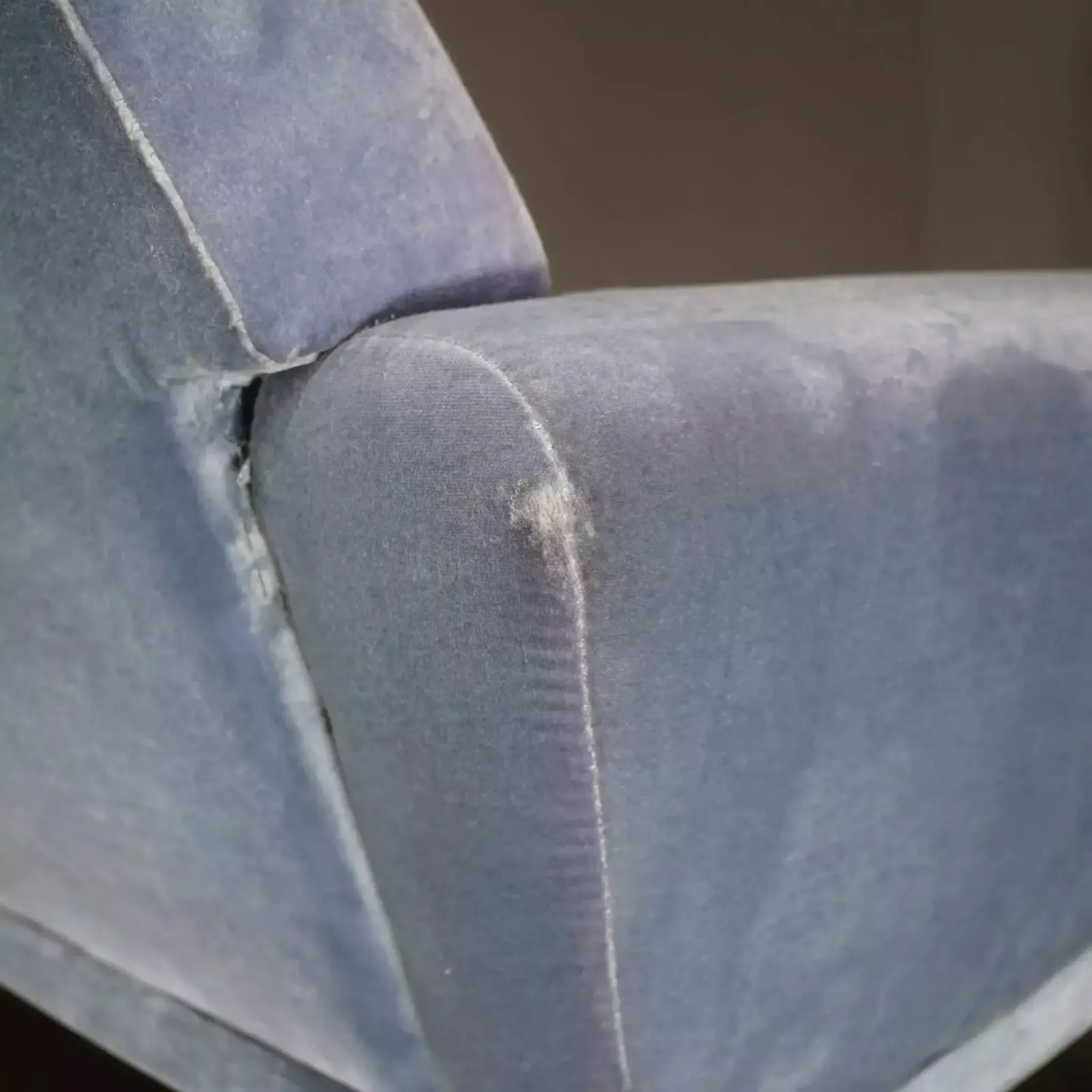 photo furniture Bramin Møbler Four Seater Sofa In Blue Velvet By N.A. Jørgensens