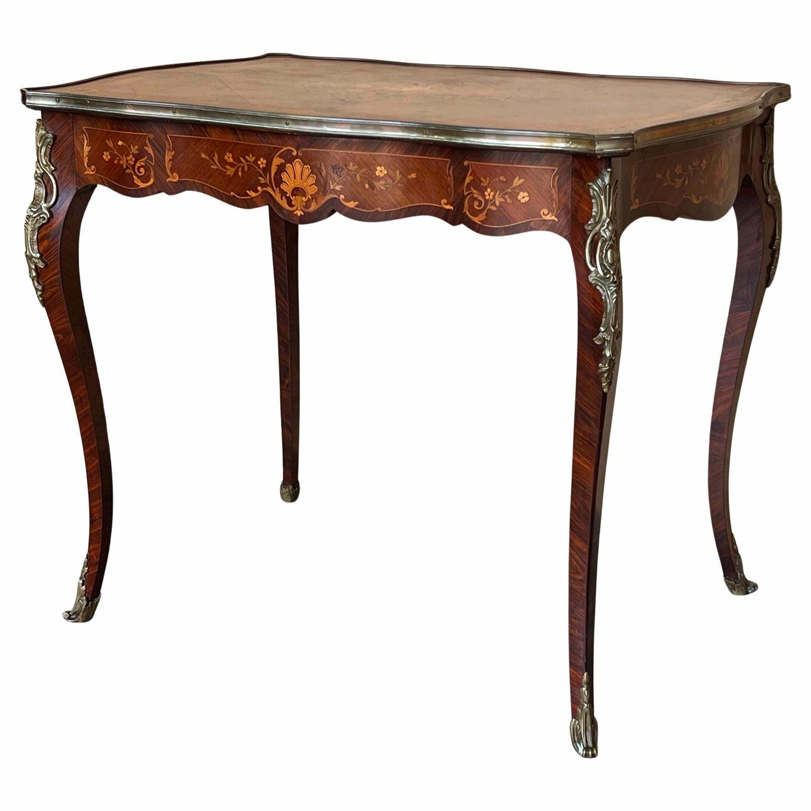 Table à écrire Louis XV en marqueterie, XIXe siècle