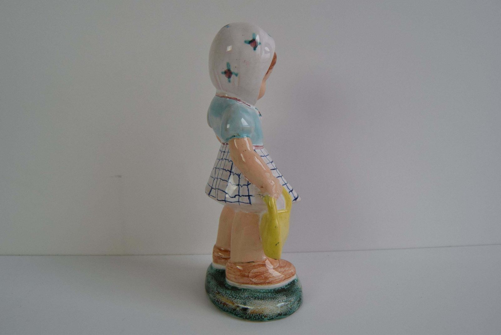 Art Deco Ceramic Figurine Of A Girl With A Handbag, Circa 1940 photo buy