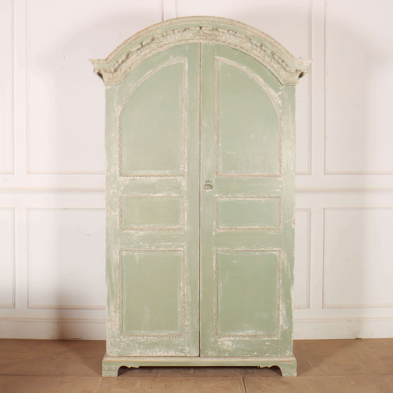 19th Century Original Painted Wardrobe photo furniture