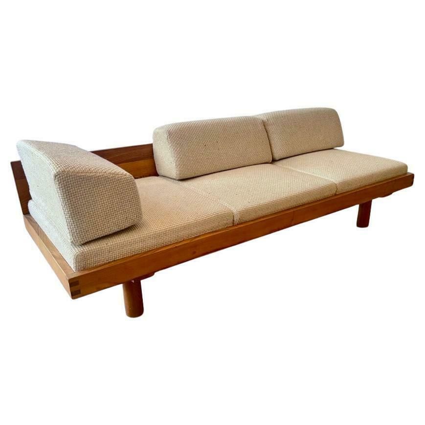 French Elm Daybed / Bench L09 By Pierre Chapo, France 1960