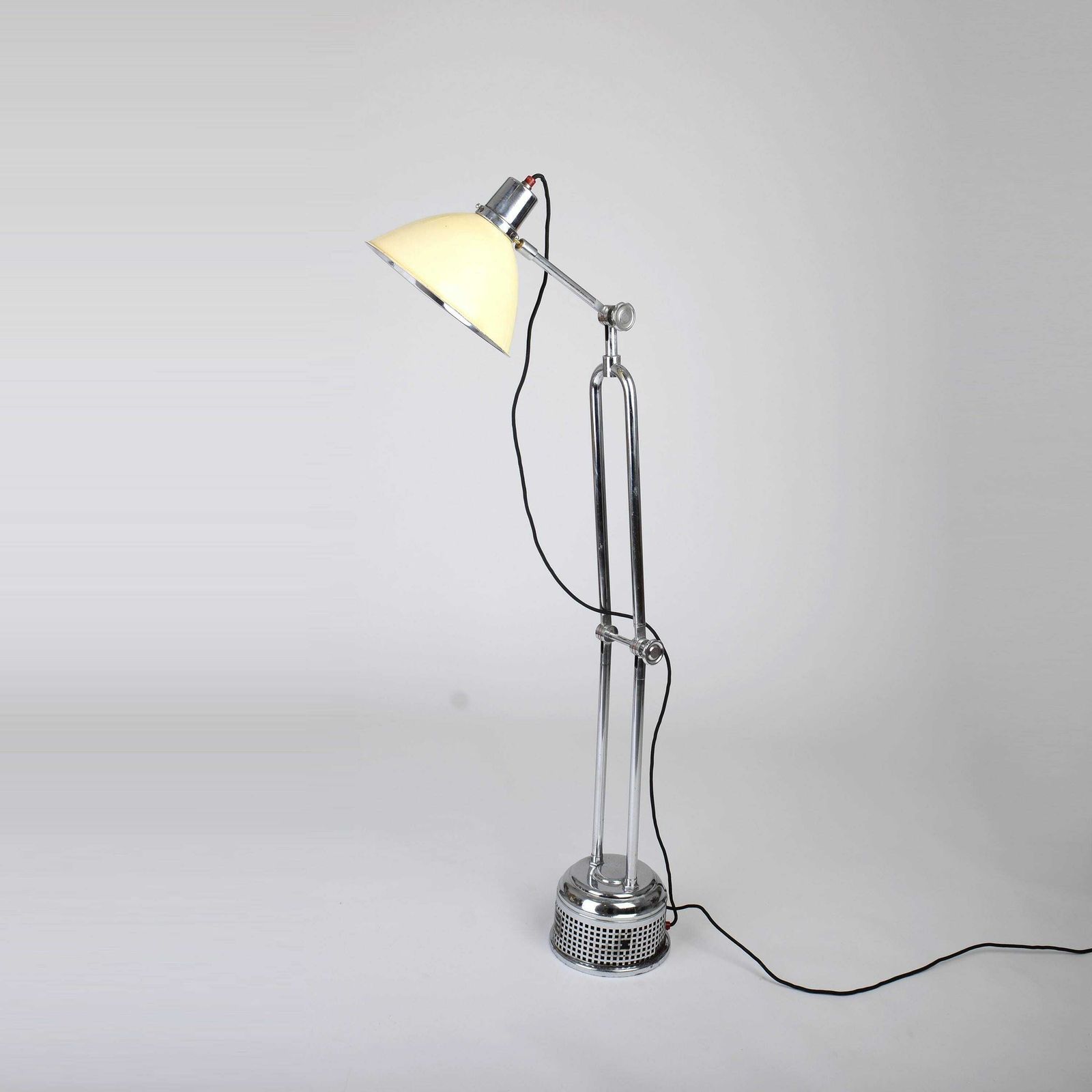 Art Deco Floor Lamp From Perihel, 1930s, Bauhaus Lamp photo for sale
