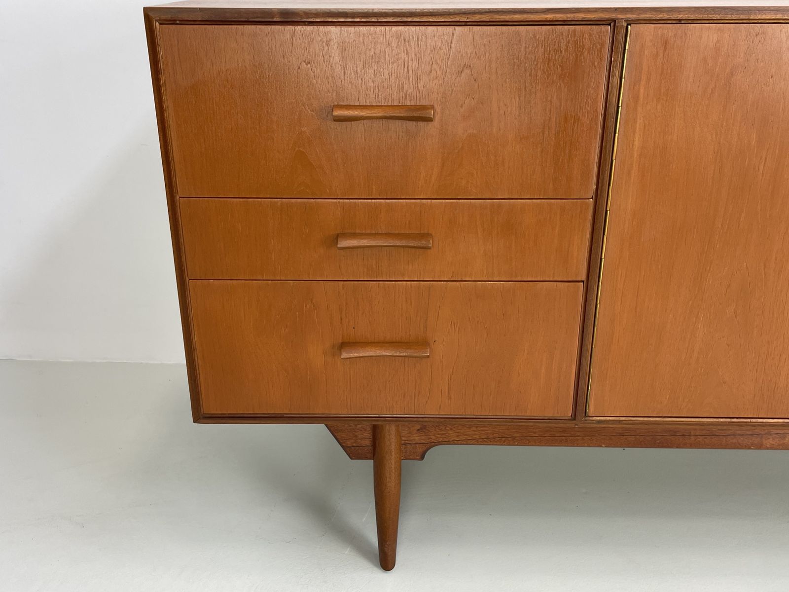 Furniture Vintage Dressoir McIntosh., 1960s photo