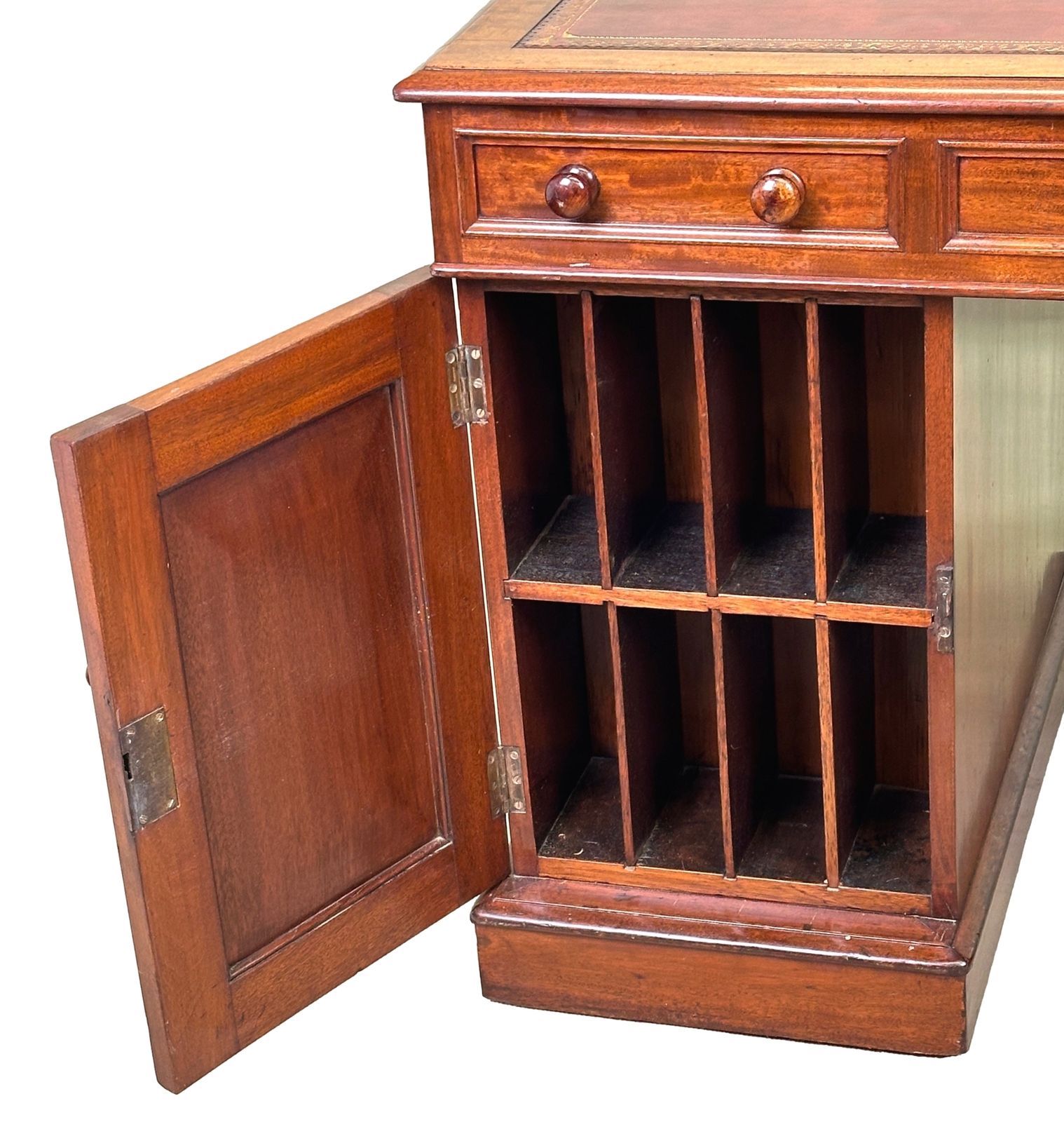 Regency Mahogany Pedestal Desk (England, Circa 1830) photo Furniture