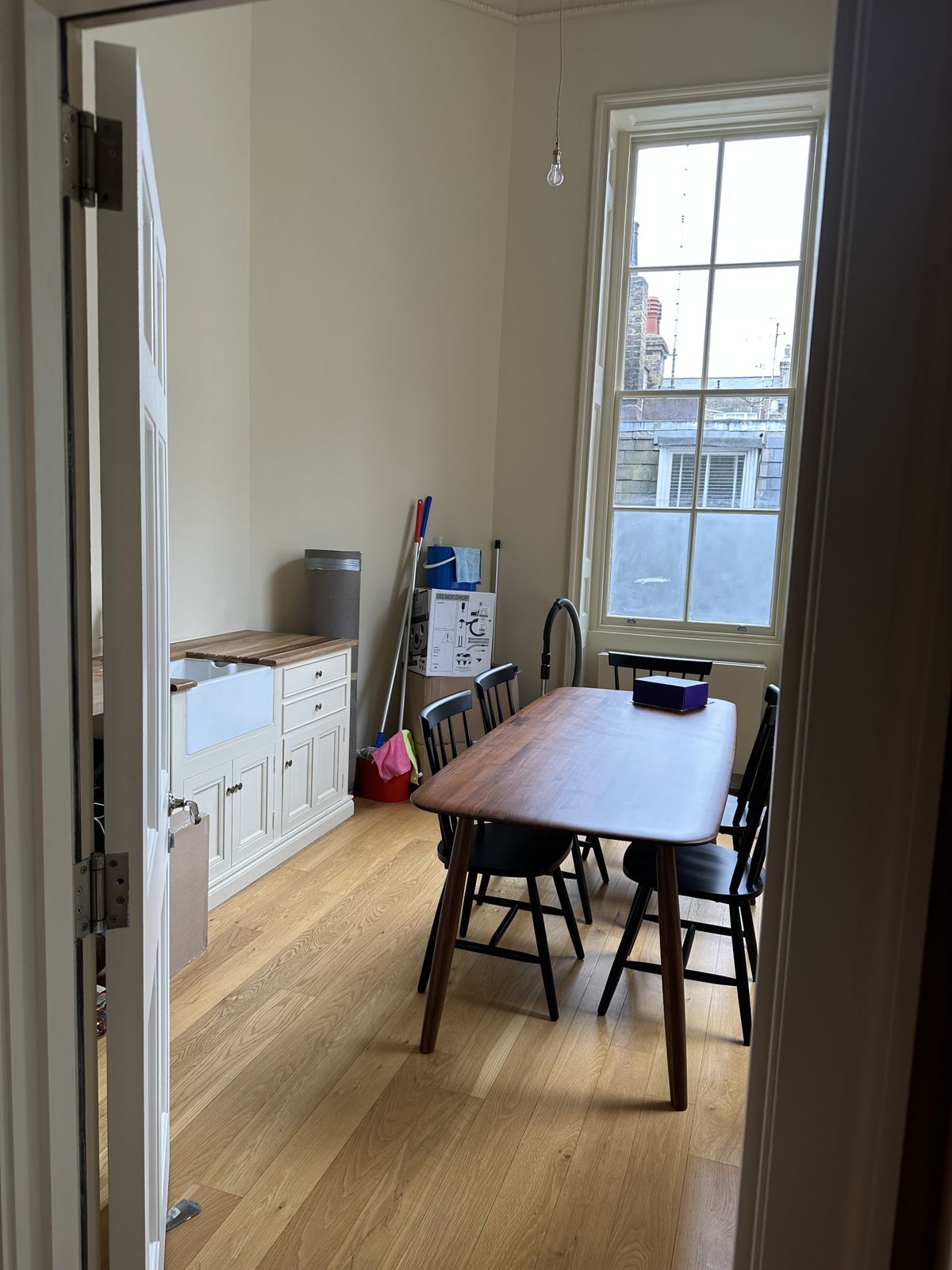 La Redoute A Am.Pm Comoé Solid Walnut Dining Table (Seats 8)