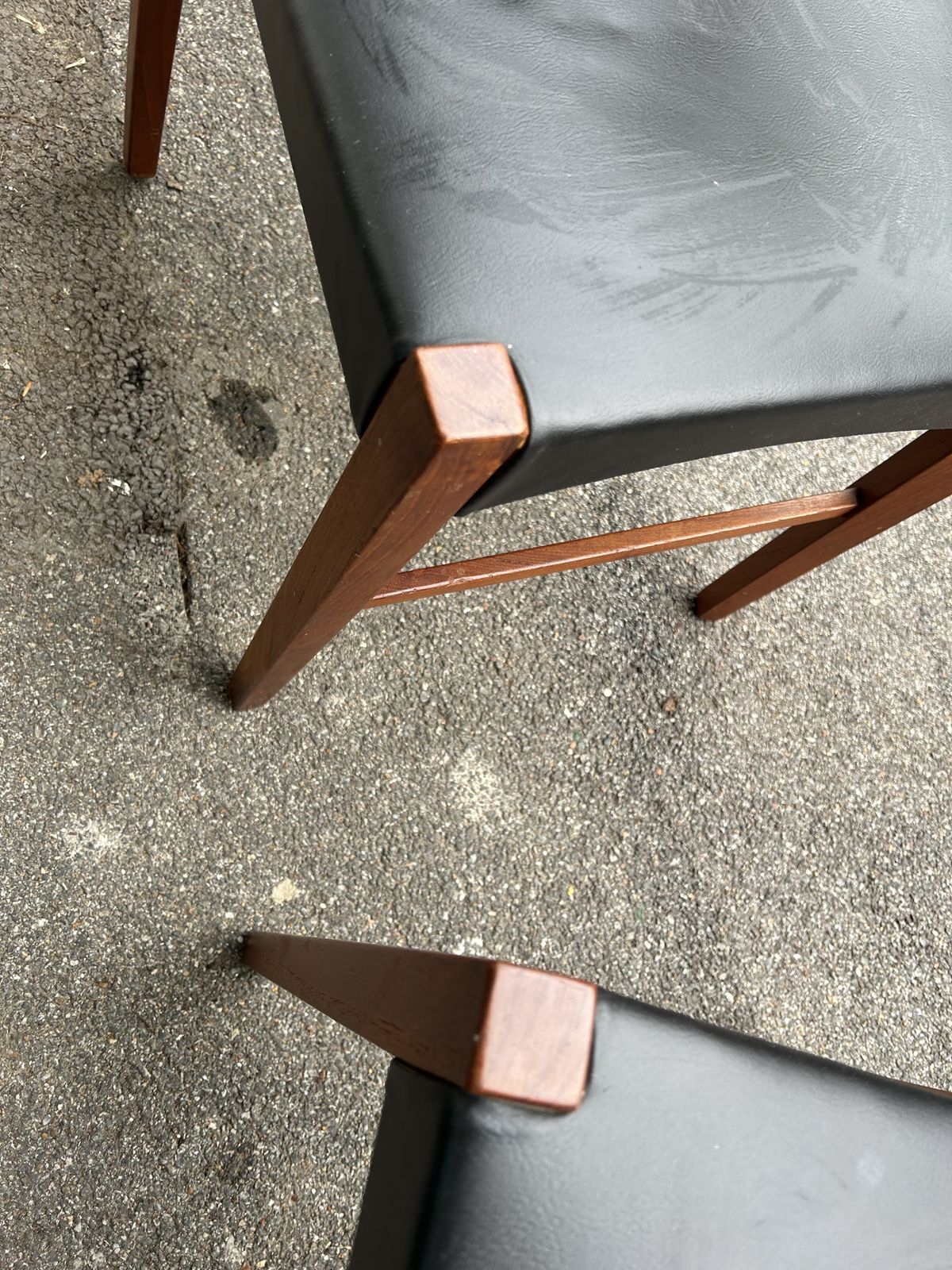 Set Of Bernhard Pedersen & Sons Rosewood Dining Chairs photo furniture