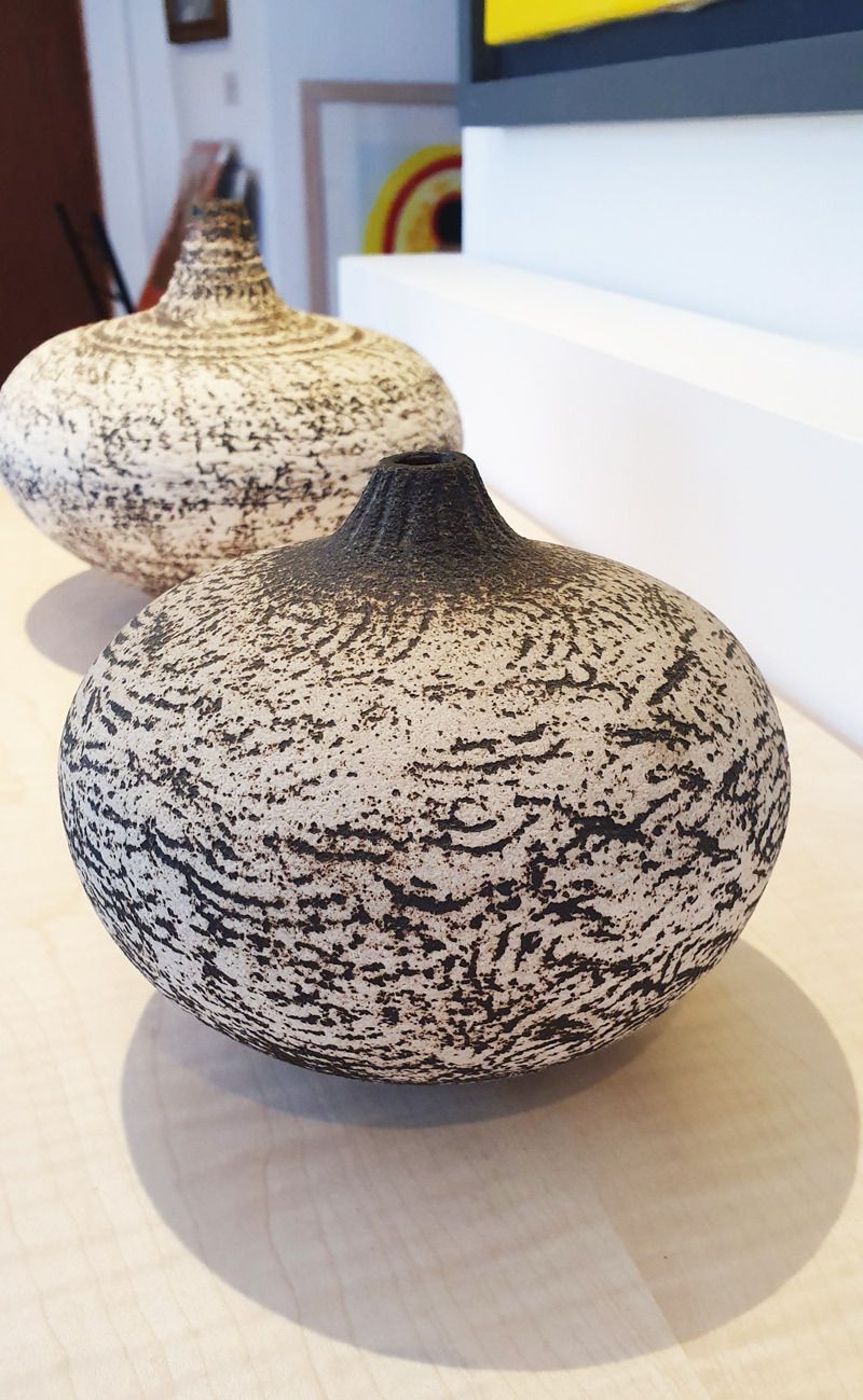 Waistel Cooper (1921 2003) – Ovoid Textured Vase photo for sale