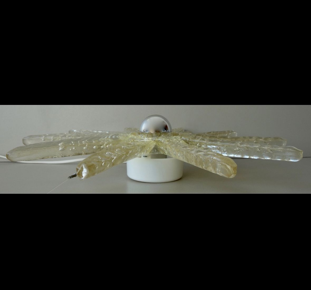Stunning 10 Arm Star Fish Sunburst Wall Light Sconce Aro Leuchte Hanging Resin Acrylic Rare Graphic Lamp Mid Century Modern photo furniture