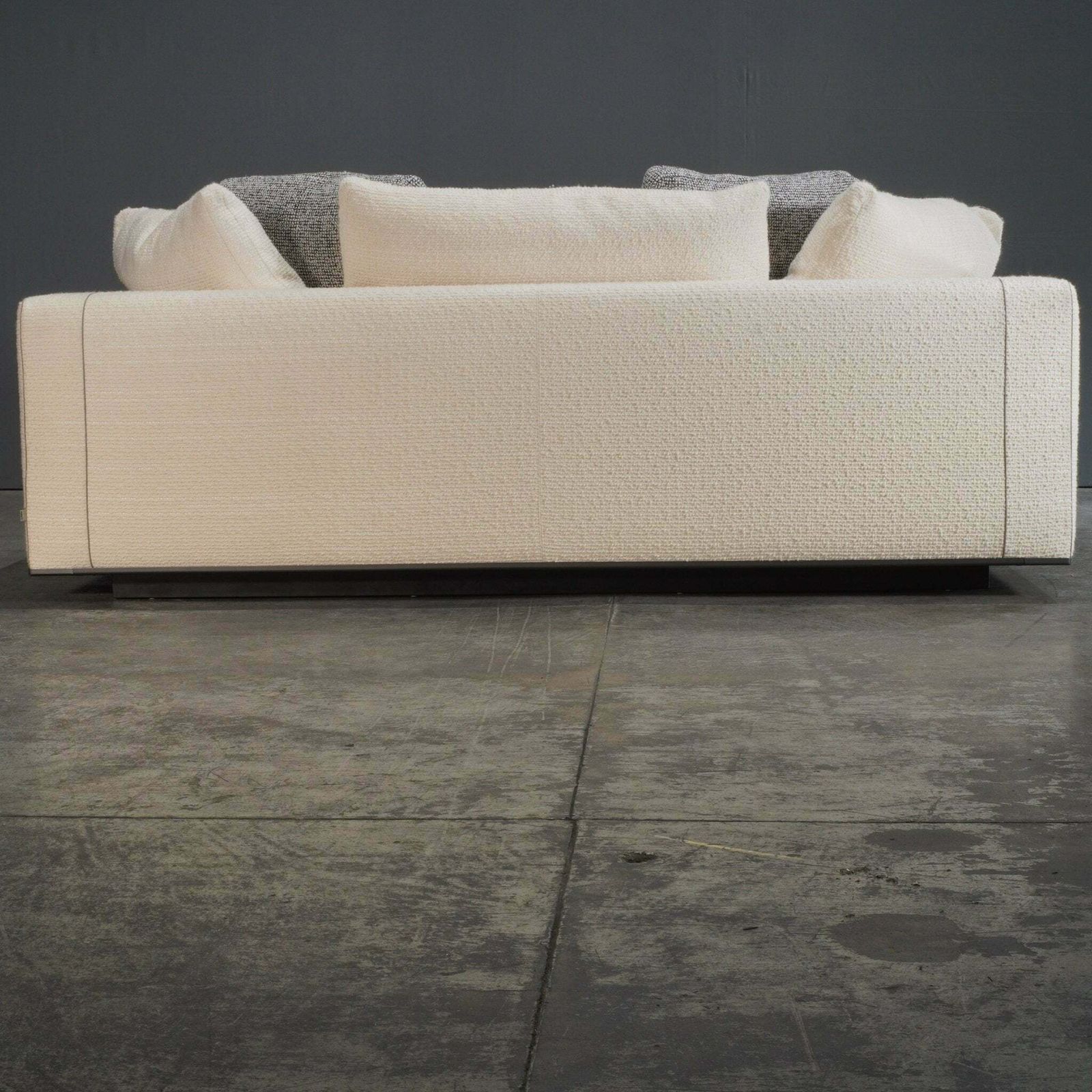 Furniture Maxalto 3 Seater Cream Boucle Aurae Sofa By Antonio Citterio photo