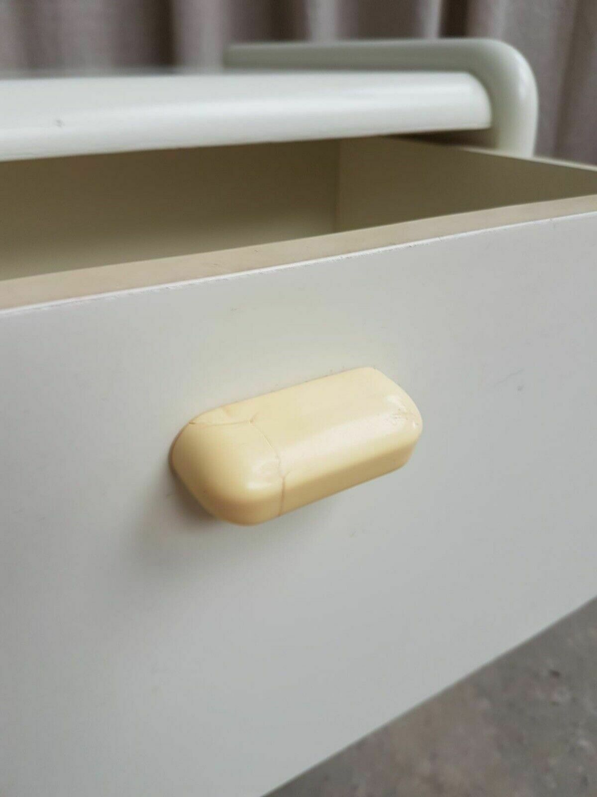 photo vintage Vtg Late Mid Century Space Age Small Chest Of Drawers Scandi Danish Retro R599
