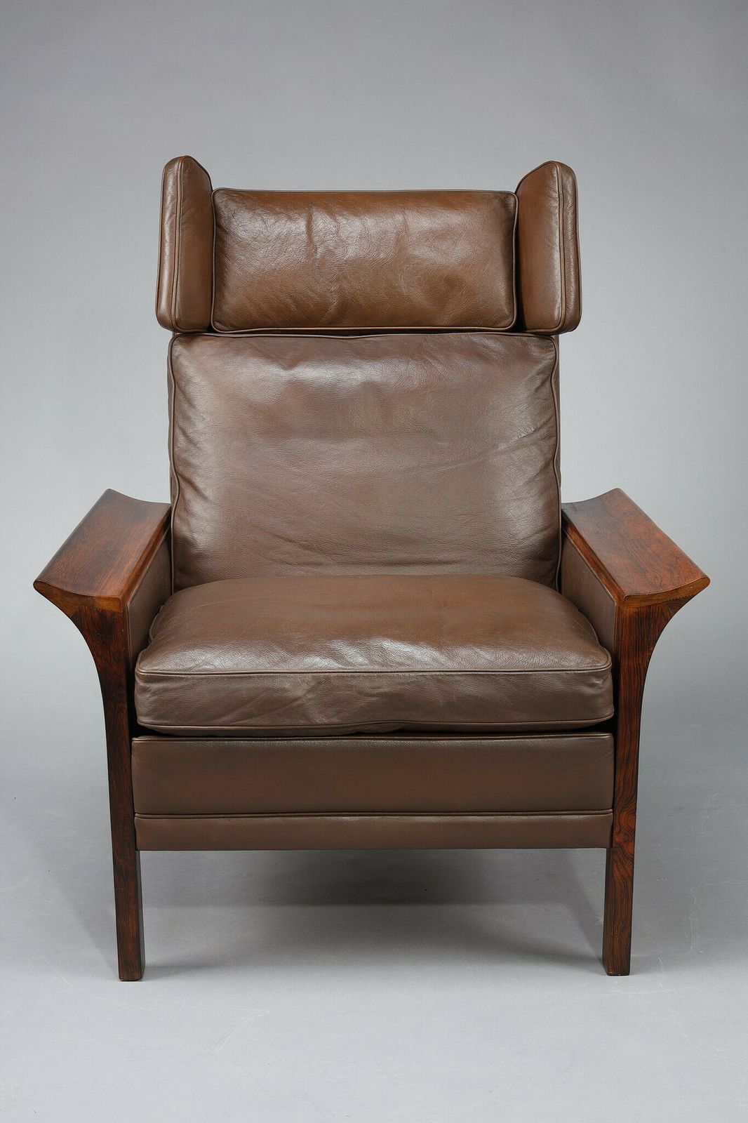 photo furniture Living Room Furniture In Rosewood With A Sofa And A Pair Of Leather Armchairs
