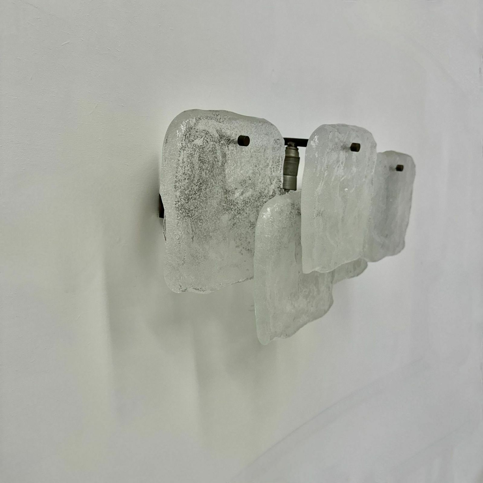 Modernist Frosted Ice Glass Wall Lamp Attributed To J. T. Kalmar For Kalmar, 1960s photo vinterior