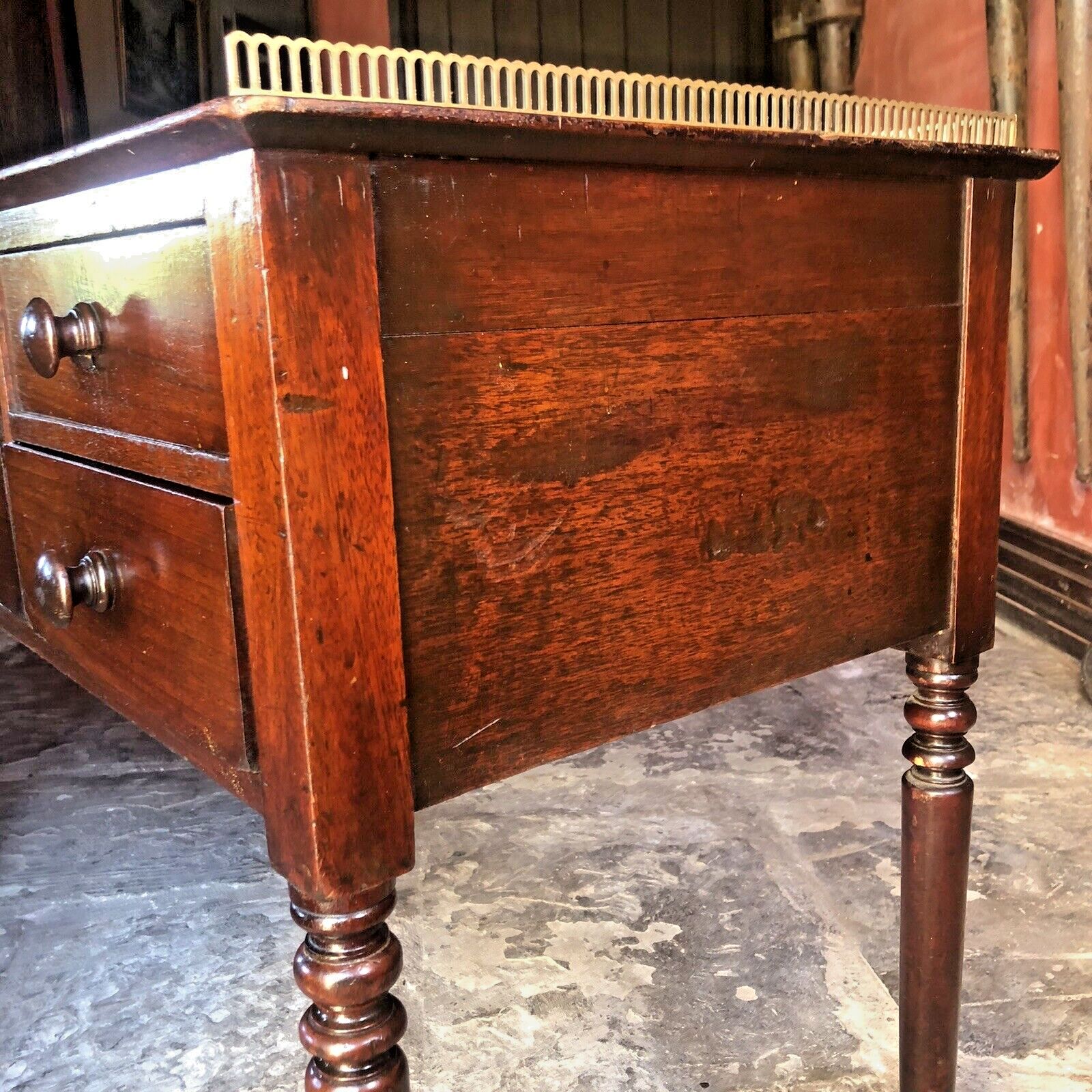 photo furniture Antique Mahogany Period Brass Gallery Lady's Office Writing Desk