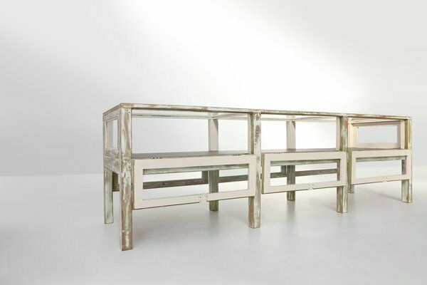 photo vinterior Large Antique Rustic Oak Display Case, 1890s