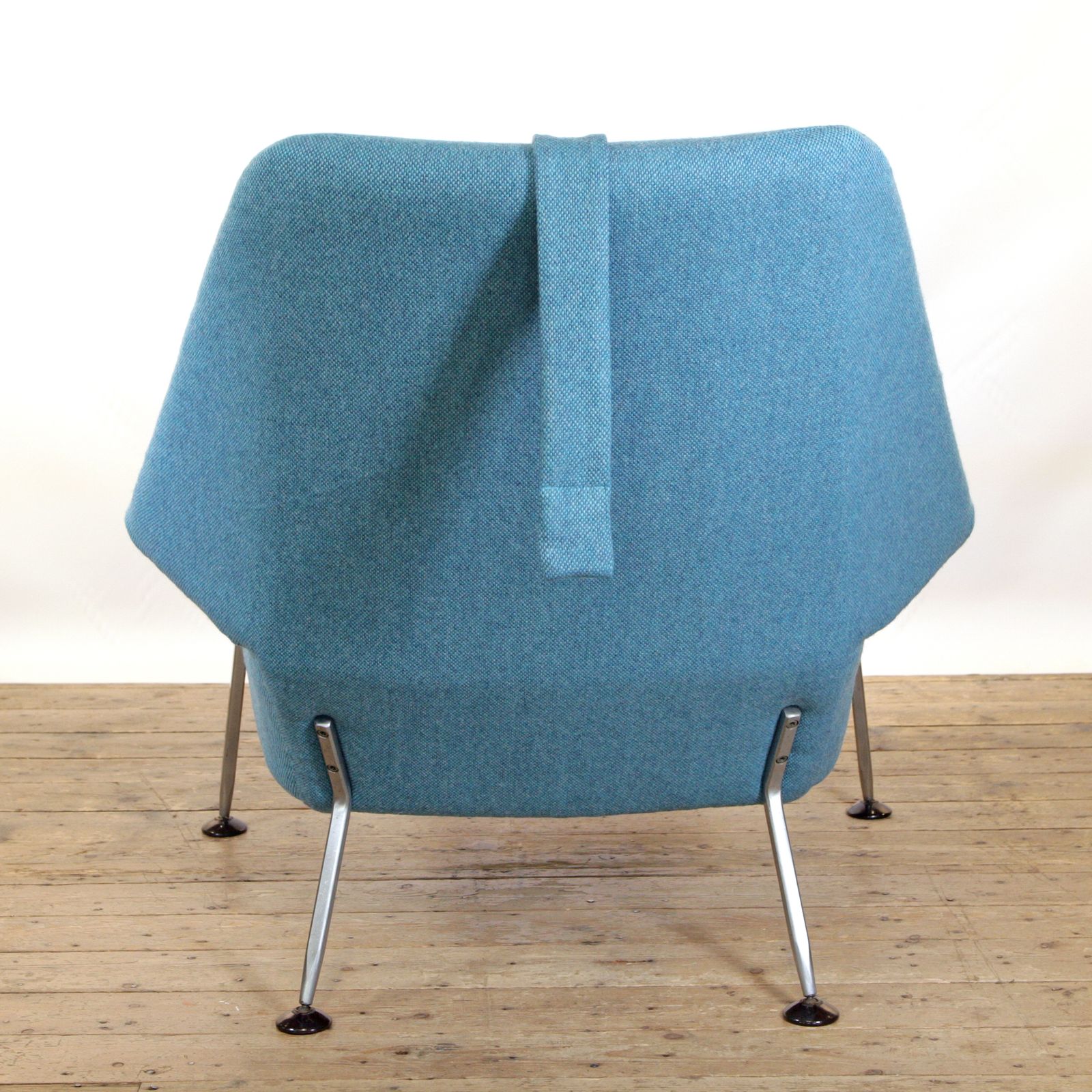 Original Ernest Race ‘Heron’ Chair, Fully Restored And Reupholstered In Bute Fabric photo furniture