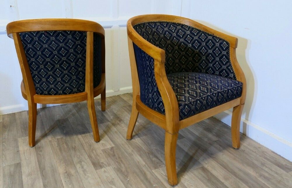 A Set Of 4 Upholstered Tub Chairs photo vinterior