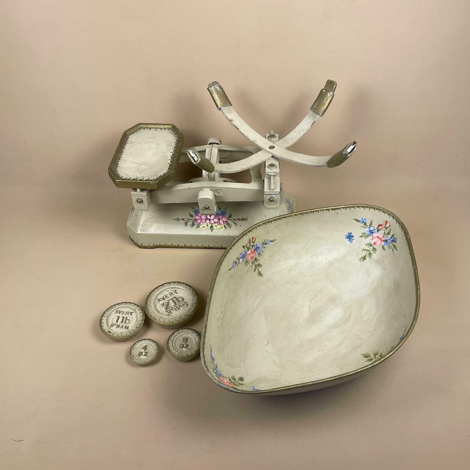 Antique Hand Painted Scales Weighing Floral Pattern Vintage Kitchen Weights Cream Fruit Scale Display Shop Fruit Small Appliance photo furniture