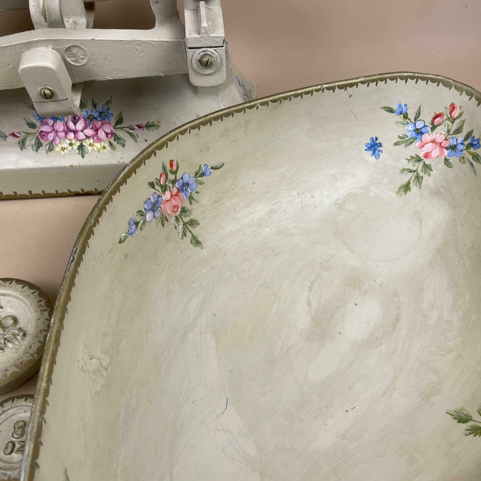 Antique Hand Painted Scales Weighing Floral Pattern Vintage Kitchen Weights Cream Fruit Scale Display Shop Fruit Small Appliance photo Home Decor